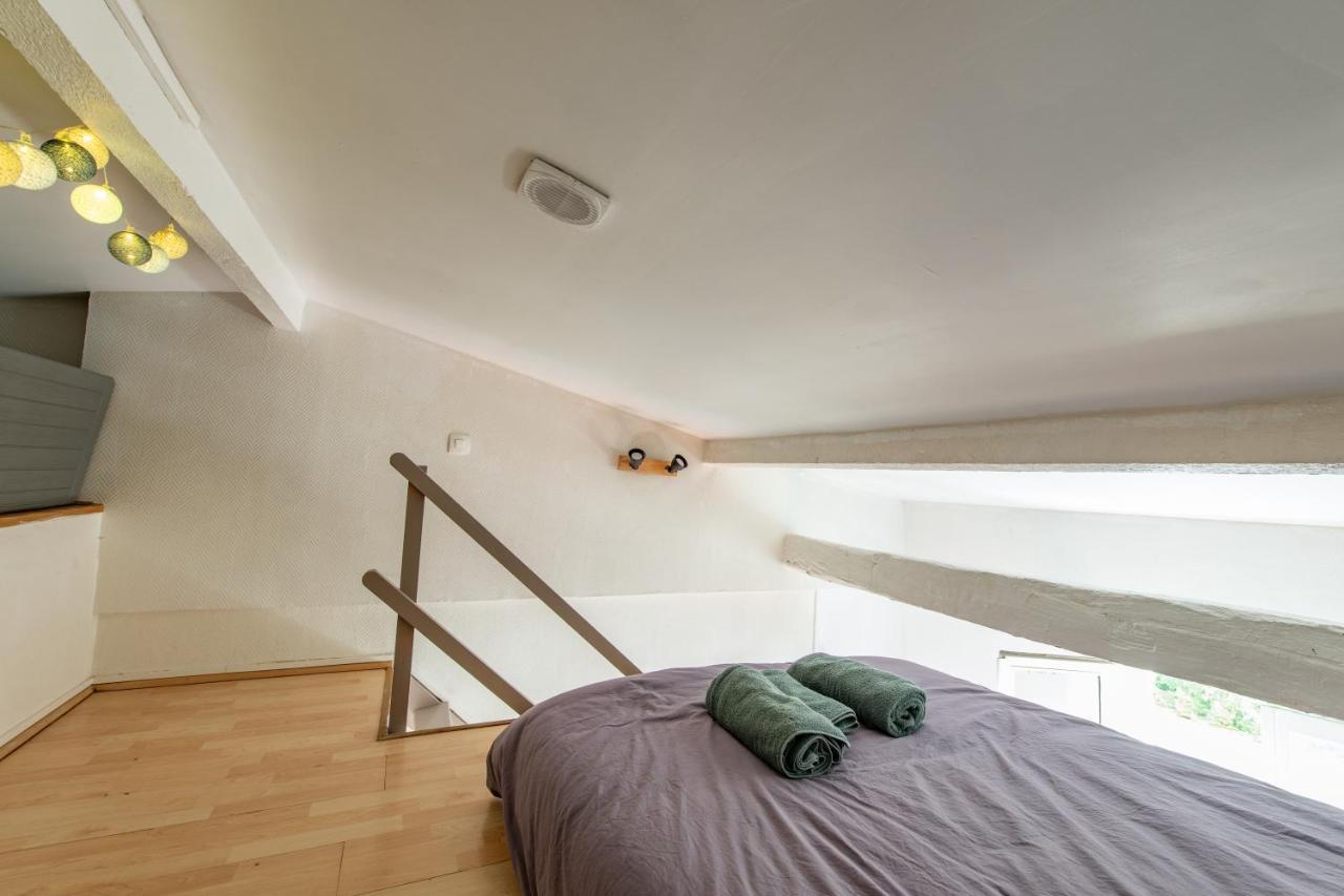 Charming Apartment In The Heart Of Versailles Exterior photo